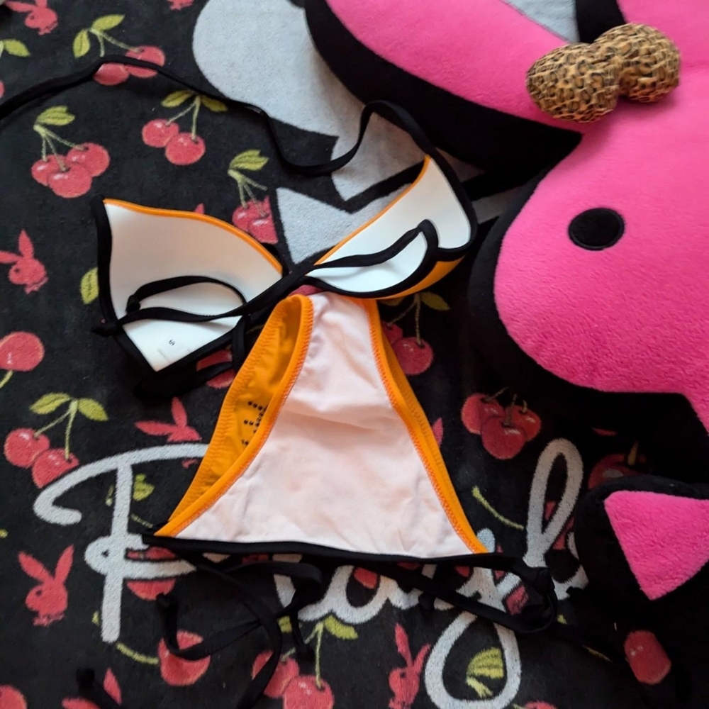 hello kitty bikini top and bottom orange size S est xs - Picture 2 of 3